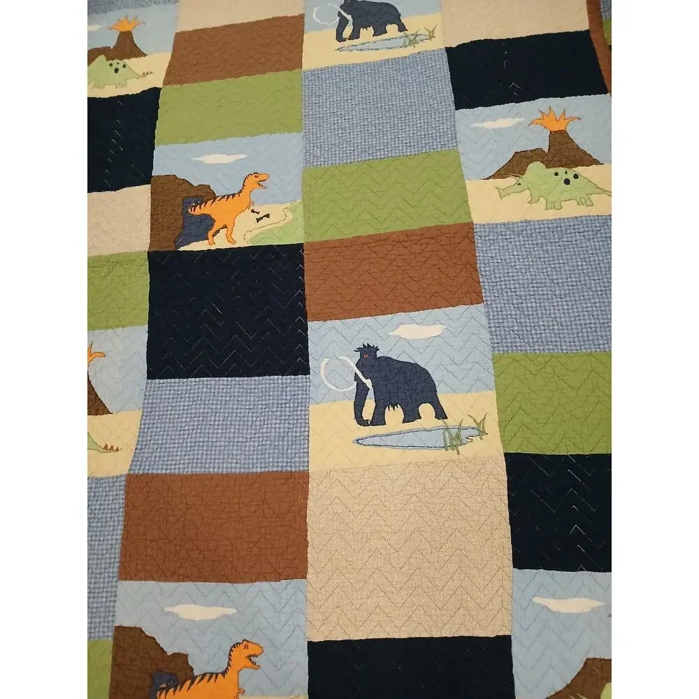 RARE Pottery Barn Dinosaur QUEEN Quilt Blanket Colorful Pop Art Patchwork Vintag